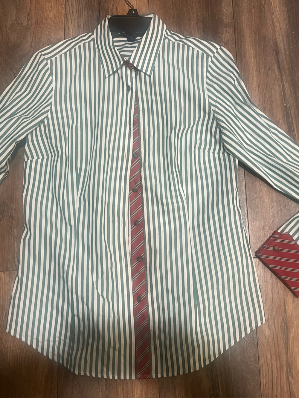 Women’s Green and White Stripe Button-Up Shirt size 8